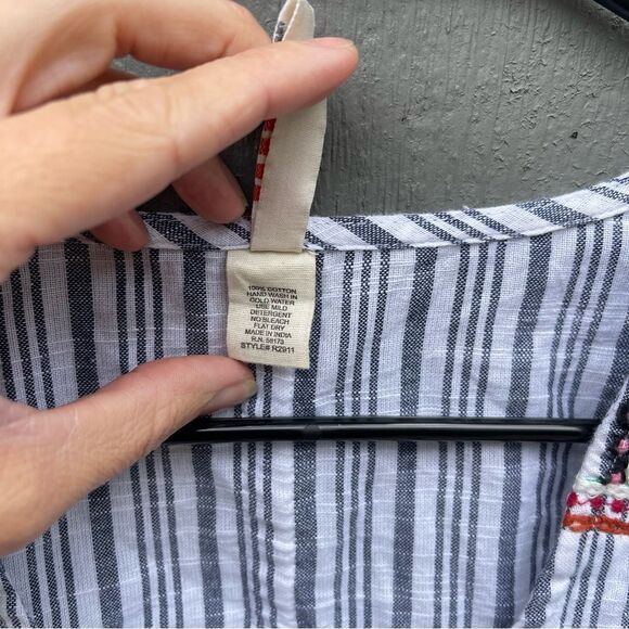 Small Raga Women’s Striped cropped Boho Blouse with Button & Embroidered Details - Picture 5 of 13